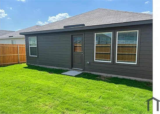 1840 Sanderling St — Photo 20