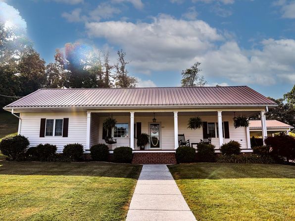 927 Old Stage Rd, Chilhowie, VA 24319