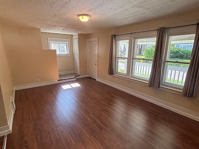 119 Alfaretta Ave — Photo 2