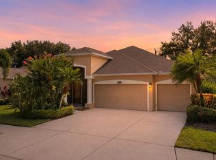 295 Londonderry Dr, Sarasota, FL 34240
