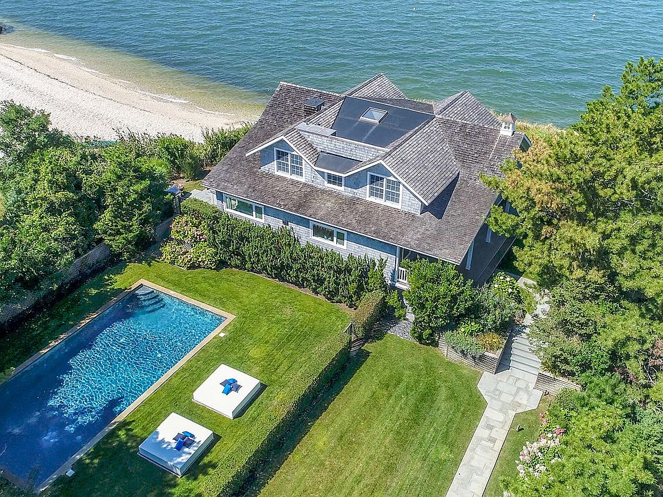 76 Peconic Bay Ave, Southampton, NY 11968 | Zillow