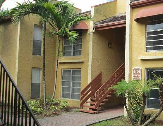 4th image of 4449 Treehouse Ln APT 18G