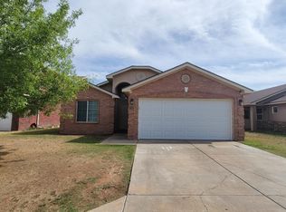 8705 10th Pl, Lubbock, TX 79416