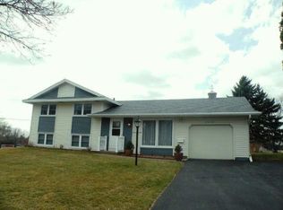 8258 Homestead Ave S, Cottage Grove, MN 55016