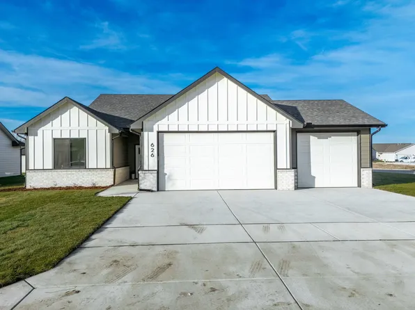 626 Elmwood St, Valley Center, KS 67147