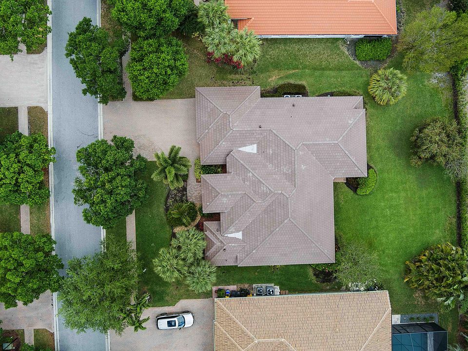 1st image of 4404 SW La Paloma Drive