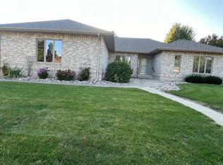 1403 Country Club Ln, Spencer, IA 51301