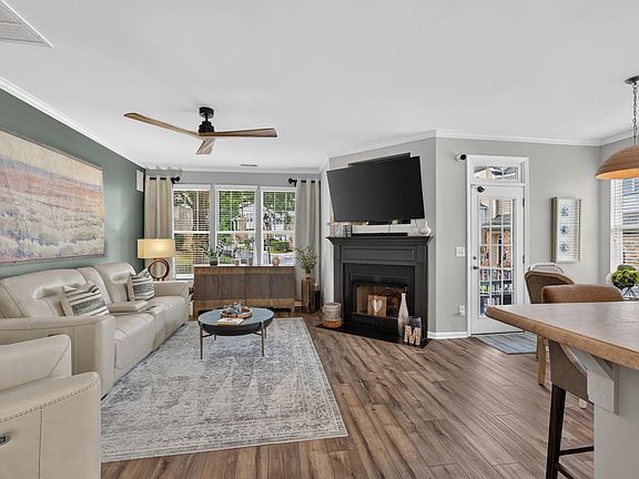 4th image of 5025 Celtic Ct