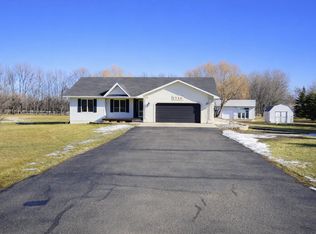 2710 68th St NW, Minot, ND 58703