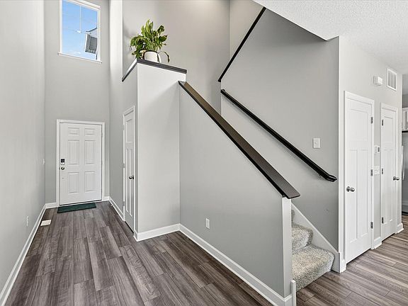 4th image of 22911 Hazel Ln