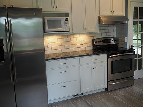 5th image of 2431 S 35th St