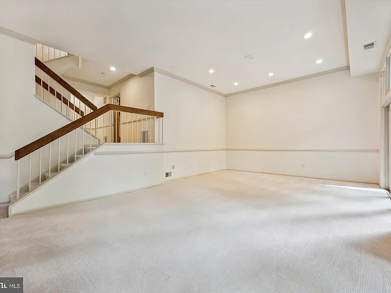 6 Goldleaf Ct — Photo 21