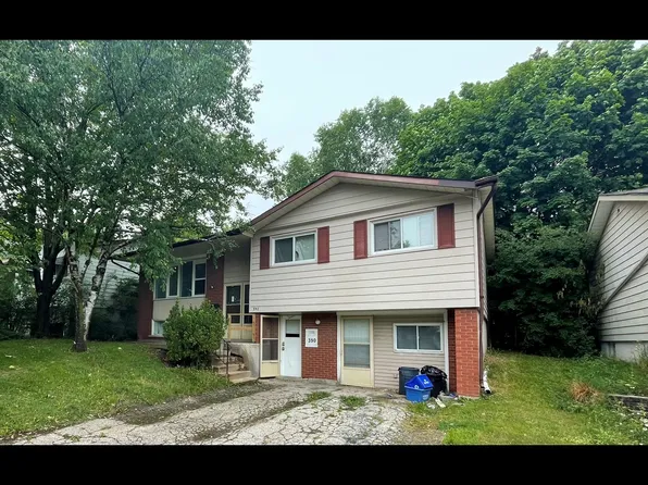 390 Hazel St Room 4, Waterloo, ON N2L 3P6