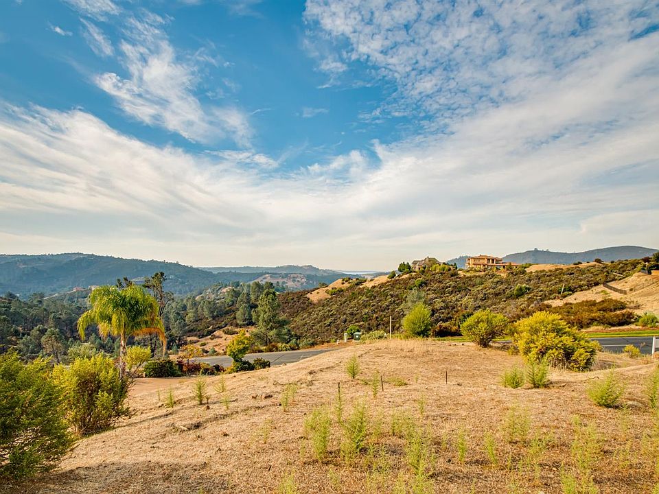 2nd image of 2069 Chateau Montalana Dr