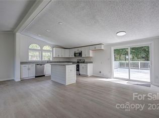 1544 Long Shoals Rd, Lincolnton, NC 28092