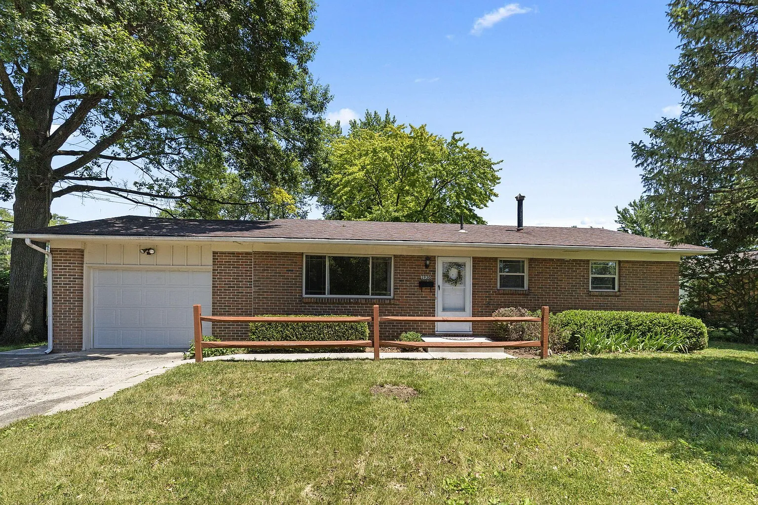 3930 Dresden St photo 1