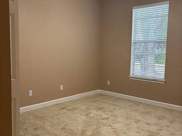 3722 Longfellow Rd — Photo 23