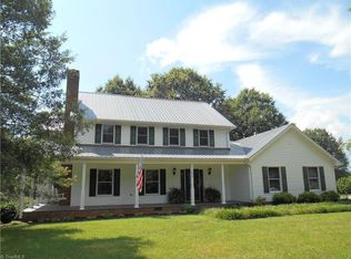 1672 Turner Mountain Rd, Mount Airy, NC 27030