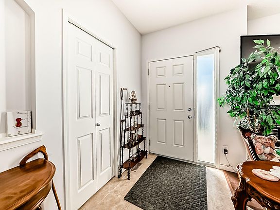 2nd image of 30 Oak Vista Dr #14