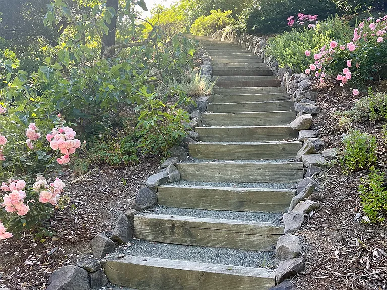 Right staircase