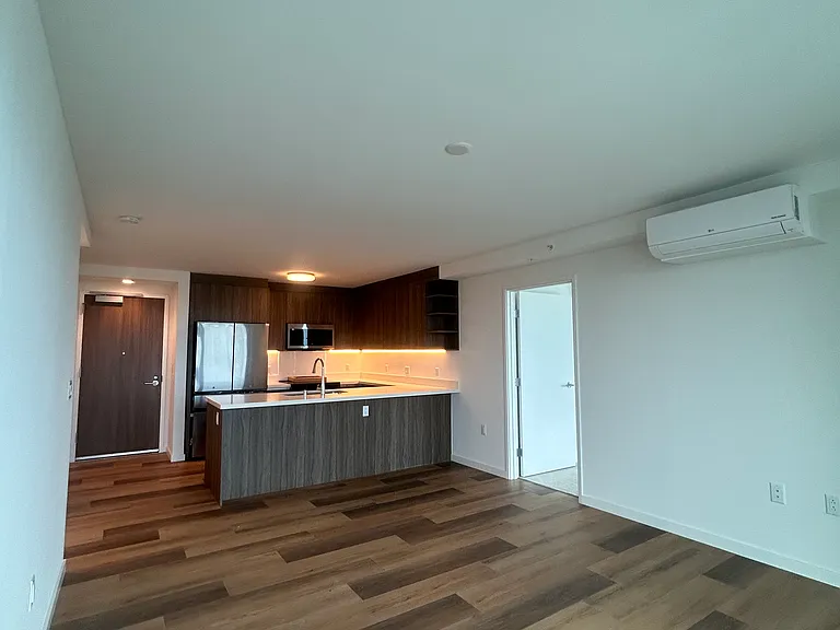 1515 Liona St #3702 — Photo 4