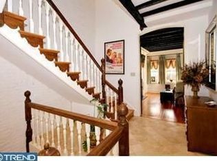 1017 Spruce St APT E, Philadelphia, PA 19107