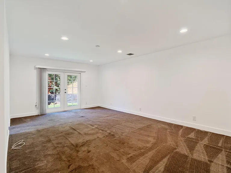 3504 Tuller Ave — Photo 23