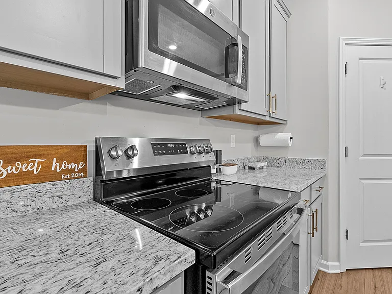 5015 Schaefer Ln — Photo 12