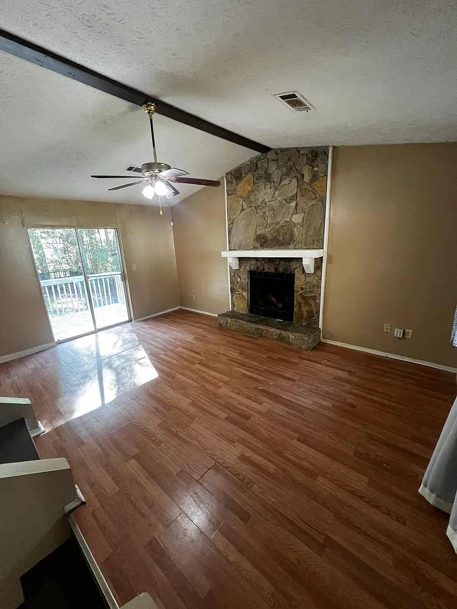 Building Photo - 6315 Creekford Dr