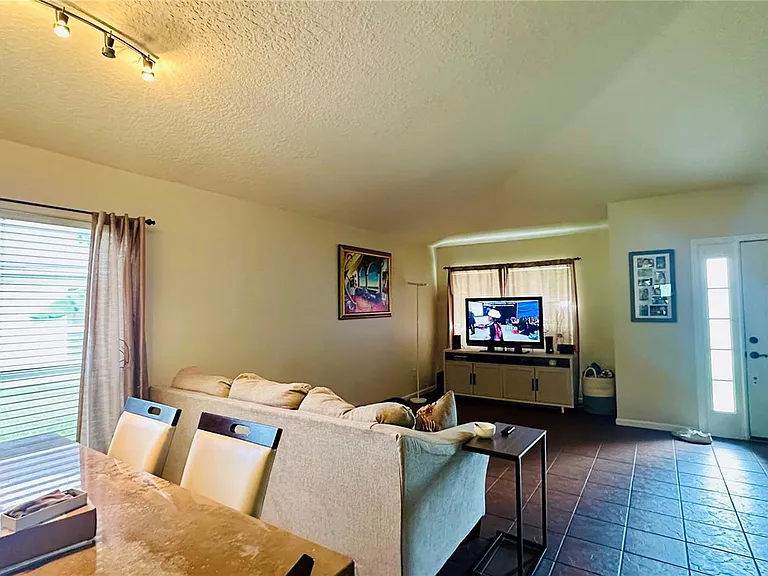 3227 Herons Point Cir — Photo 5