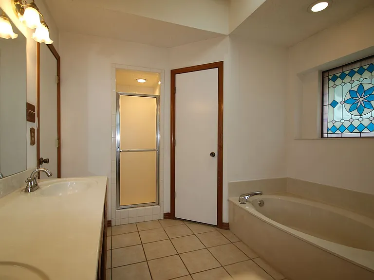 420 Birchwood Ln — Photo 25