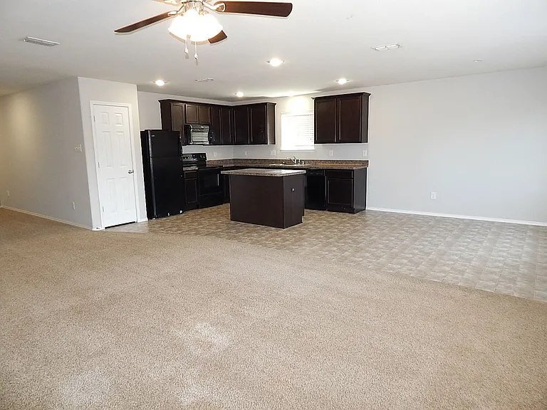 207 Citrus Dr — Photo 7