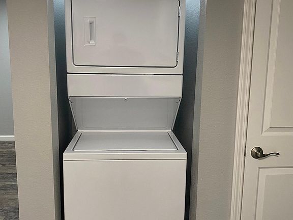 5th image of 100 Union Ave #18