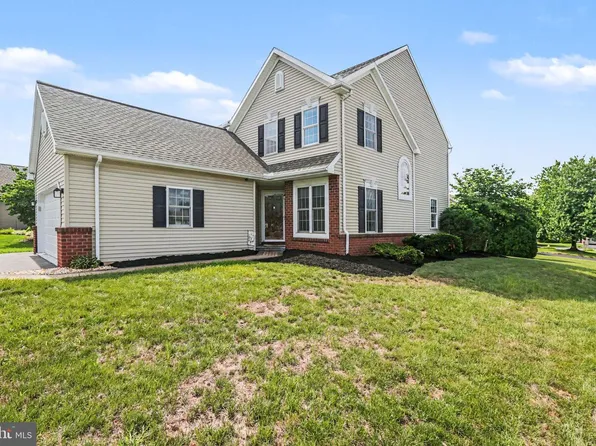470 Oak Ln, Palmyra, PA 17078