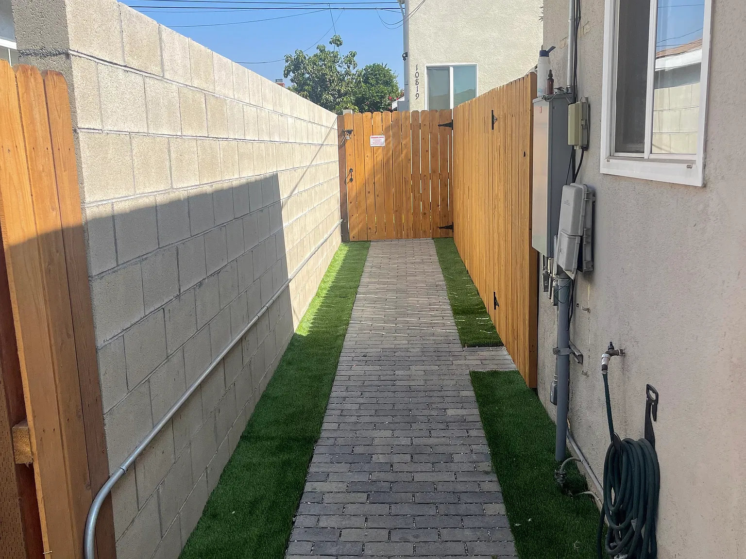 10819 Lull St — Photo 2