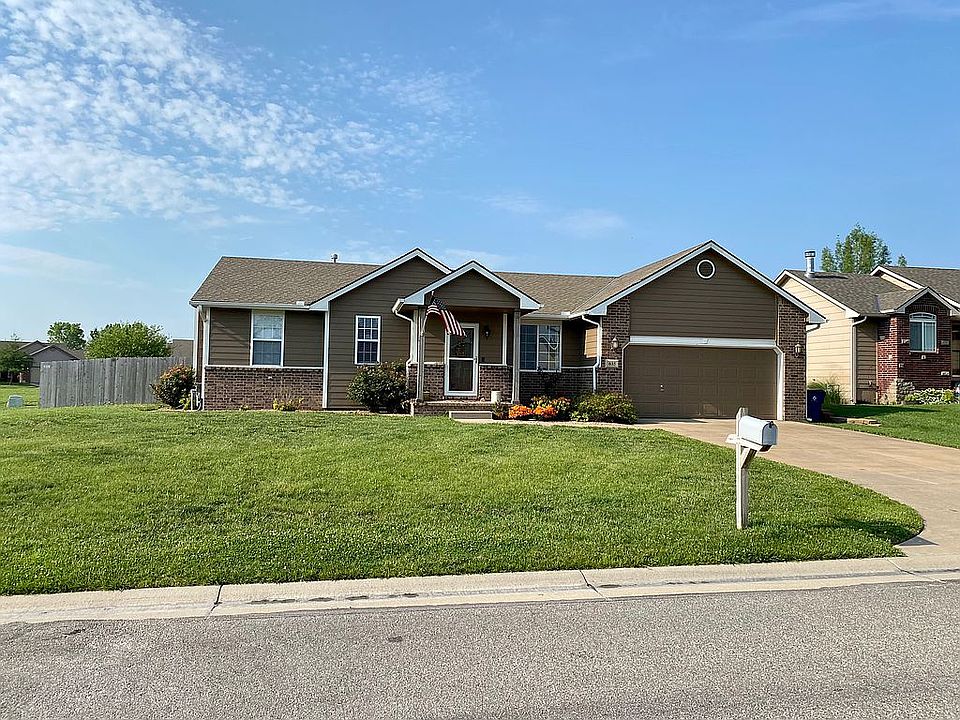 1st image of 635 W Prairie Parkway Ct