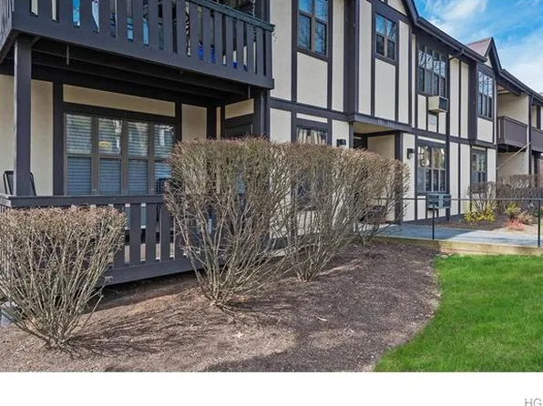 981 Sierra Vista Ln, Valley Cottage, NY 10989