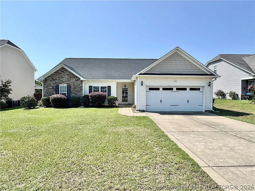 5 bed, 3.0 bath, 2234 sqft, $2,200 — Photo 2