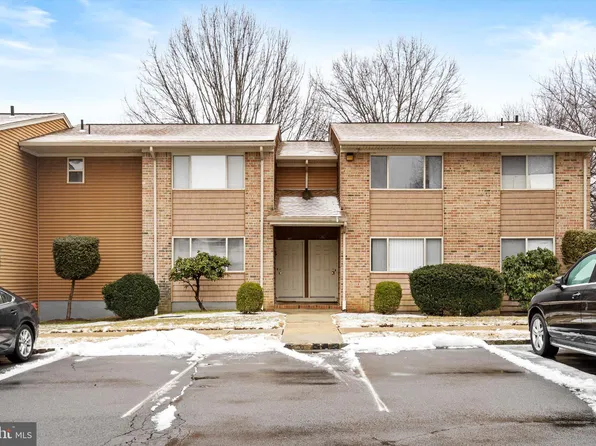 604 Bradley Ct, Princeton, NJ 08540