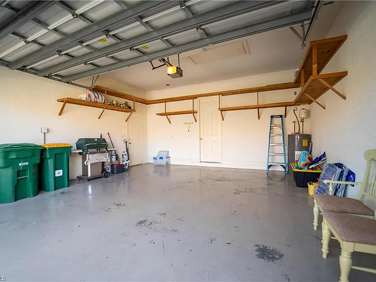 5886 Paradise Cir — Photo 16