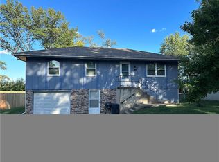 115 Cooper St, Buckner, MO 64016