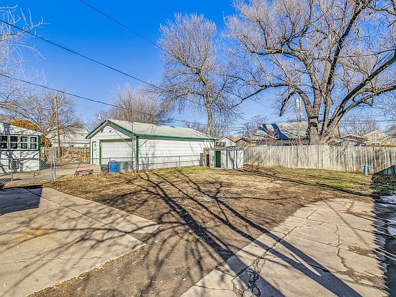 4th image of 1706 S Emporia Ave