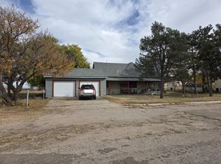 710 N 2nd St, Texhoma, OK 73949