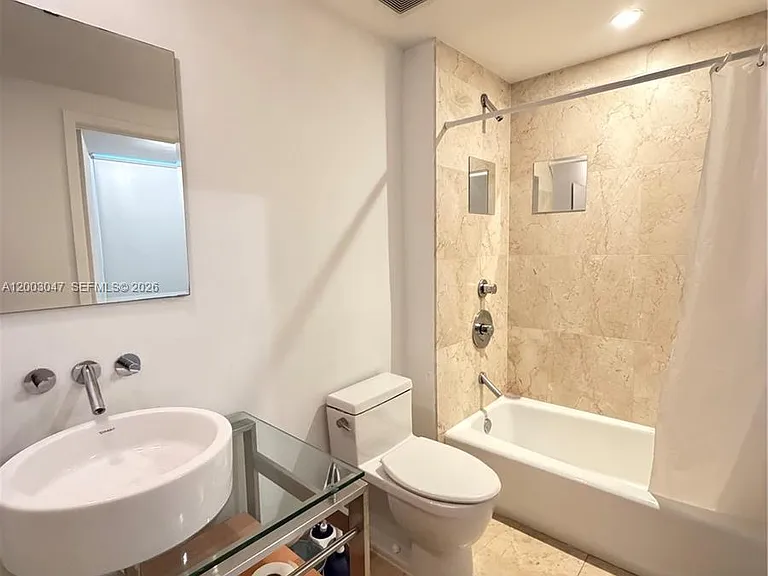 6000 Collins Ave #313 — Photo 6
