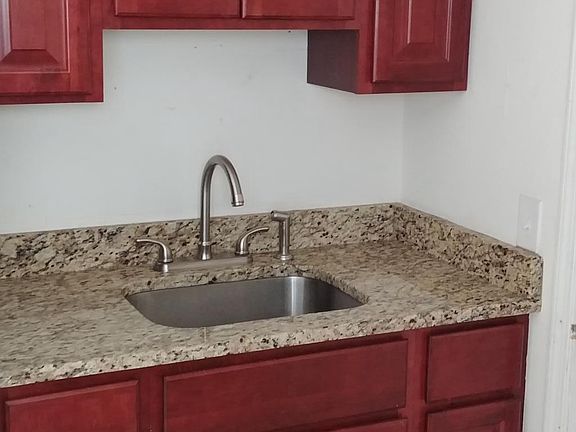 Cherry cabinets & granite countertops