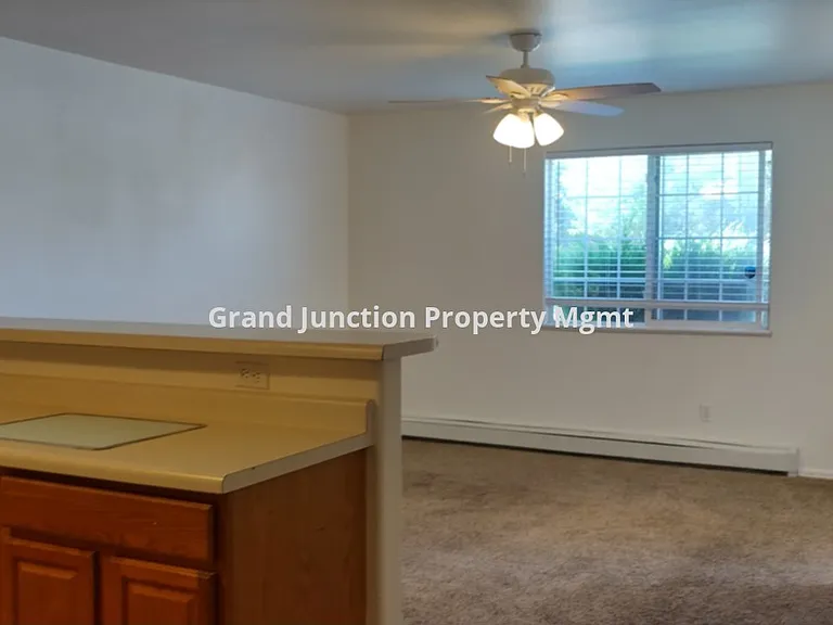 493 Coronado Way #A — Photo 5
