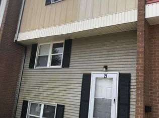 21 Middleview Ct, Windsor Mill, MD 21244