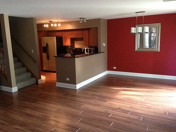 3rd image of 244 Ashbury Ln E