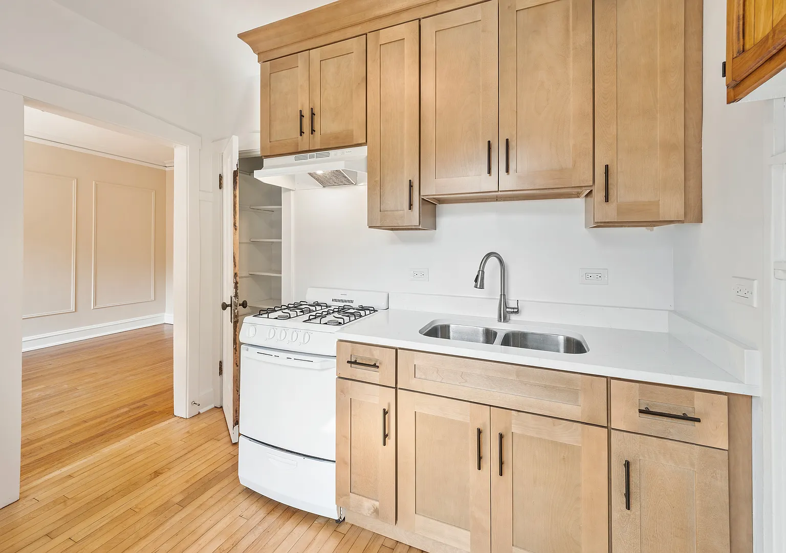 1 bed, $1,595 — Photo 3