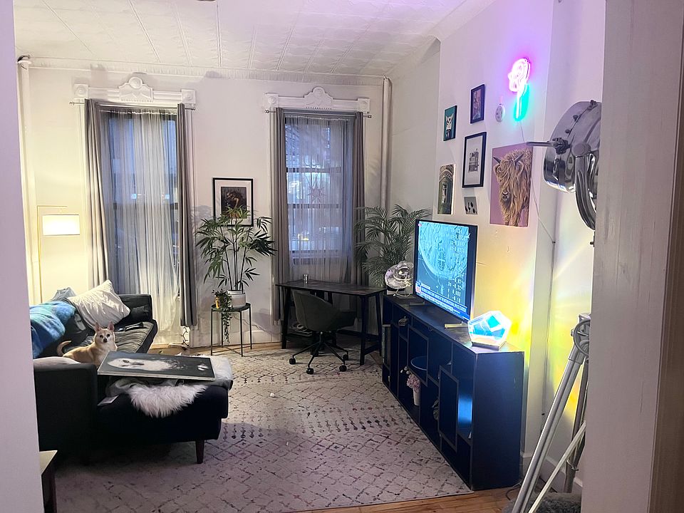 1st image of 831 Union St APT 1